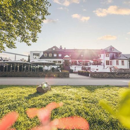 Hotel Deutschherrenhof Zeltingen-Rachtig Exterior photo